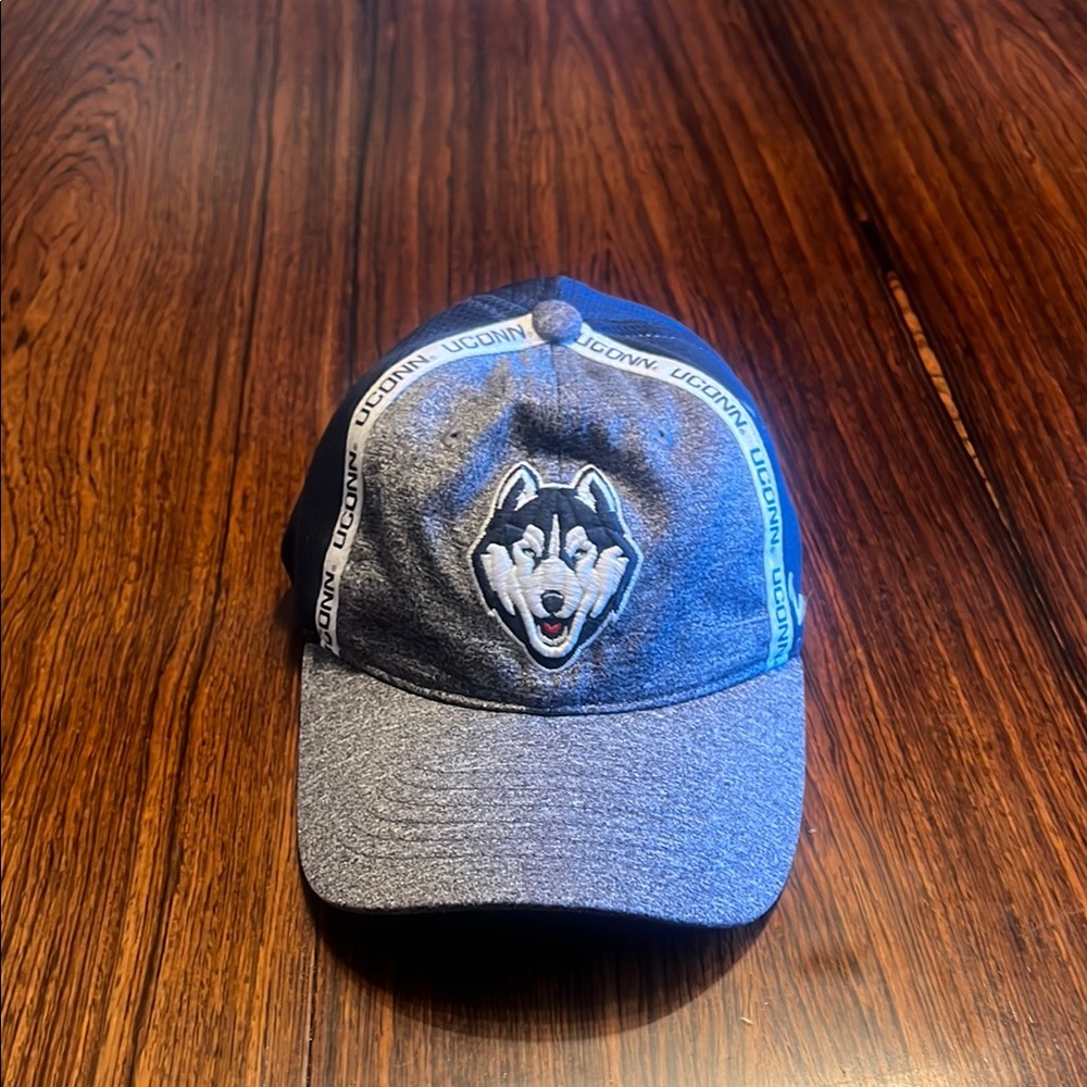 Zephyr - UConn Gray Hat with Mesh Back